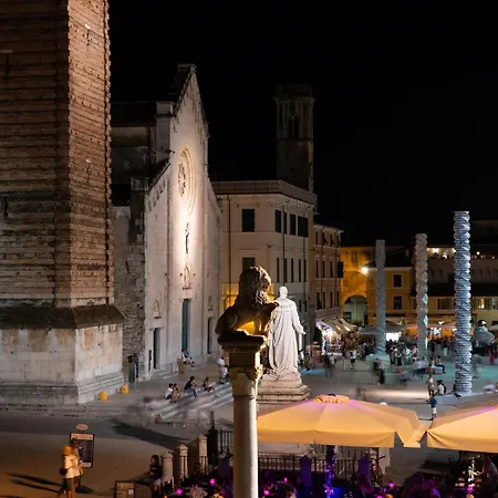 Carla Cozy In Petrasanta Center Διαμέρισμα